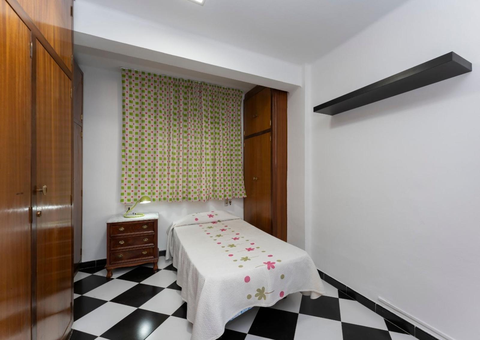 Malaga Downtown And Beach Apartment Szoba fotó
